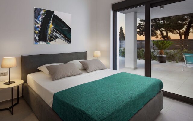 Apartment in Faana With Sea Beach