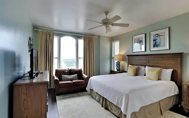 Beach Colony East by Southern Vacation Rentals