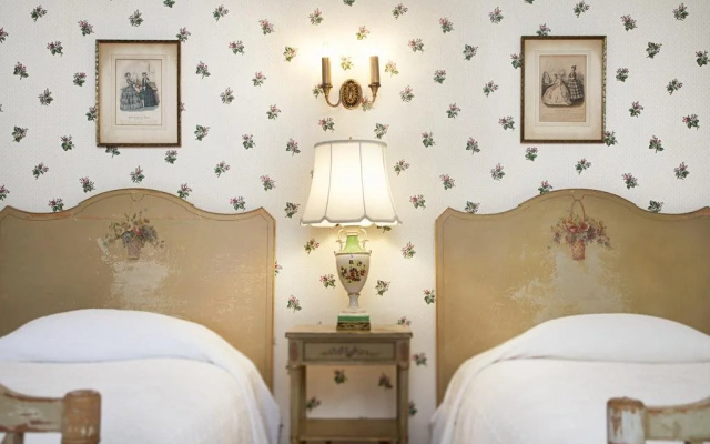 The Red Lion Inn