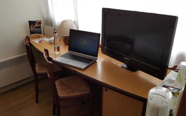 Le 2 by HOTEL AKENA LA FERTE BERNARD