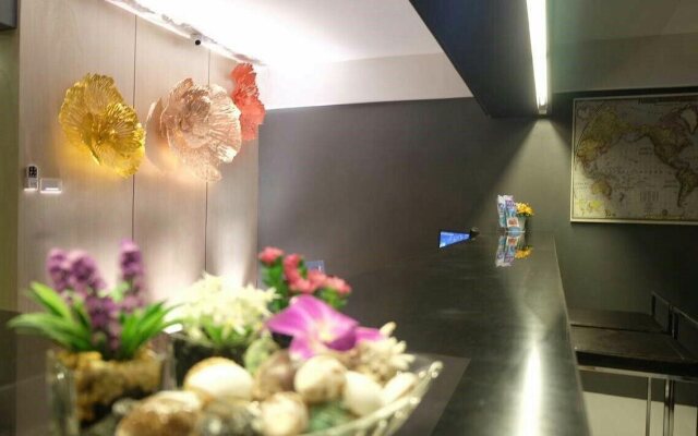Loma Hostel at Phuket Town