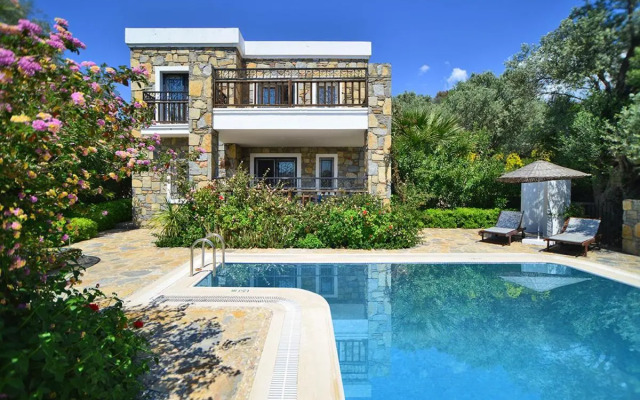 Salmakis Villas
