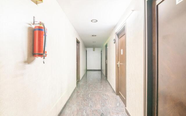 OYO 435 Hotel Amshi International