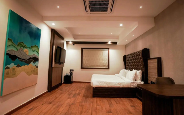 Royal Ritz