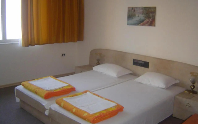 Guest House Kera