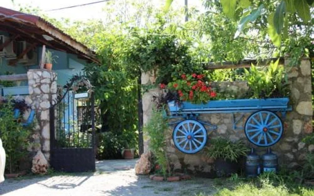 Isa M. Guesthouse