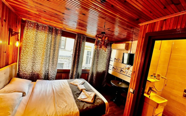 Taksim Palace İstanbul Hotel