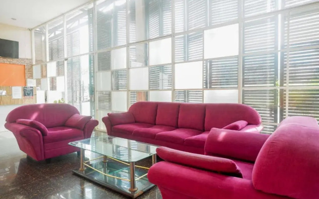 RedDoorz At Kartini Residence Semarang