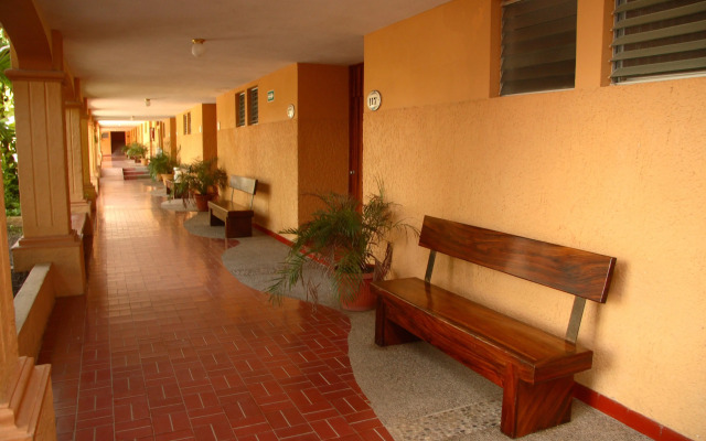 Margaritas Hotel & Tennis Club