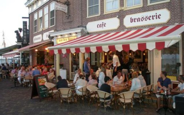 Cafe Restaurant Van Den Hogen
