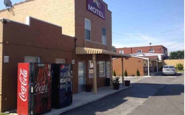 A & E Motel