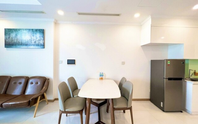 Landmark Apartment in Vinhomes Central Park