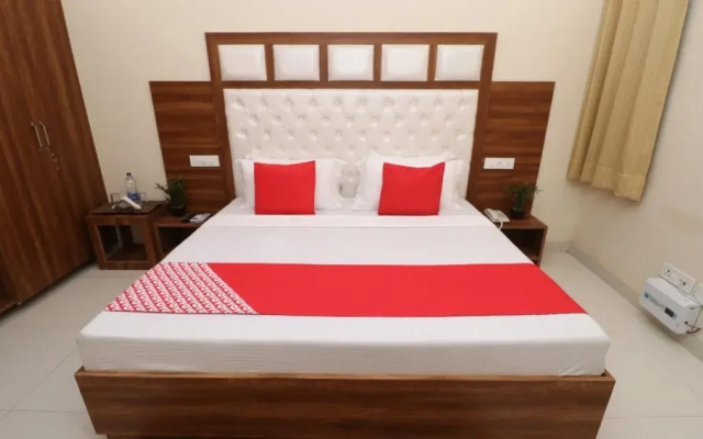 West Inn By OYO Rooms