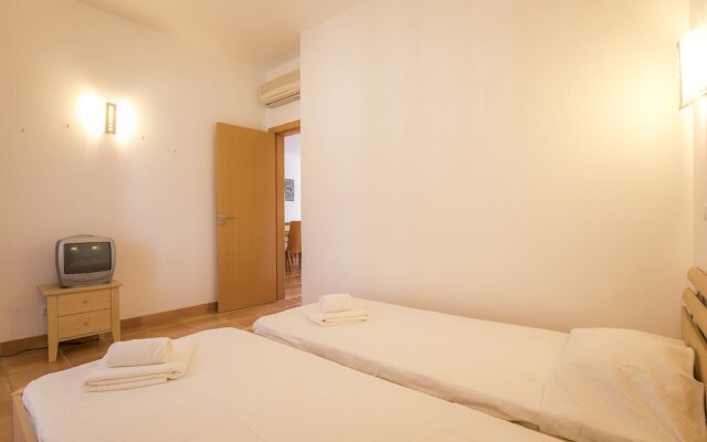 B39 - MarinaPark 2 Bedrooms Flat by DreamAlgarve