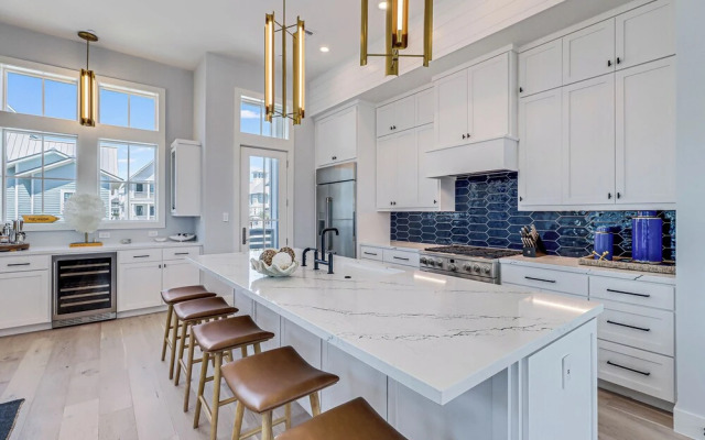 Fun Never Sets 324 DAR