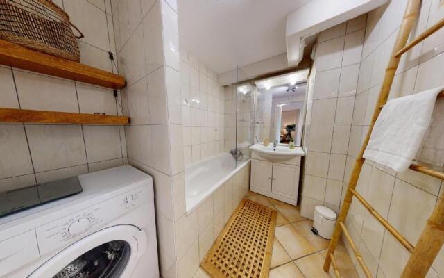 Sous les Tilleuls PARKING HYPERCENTRE 4-6 Personnes