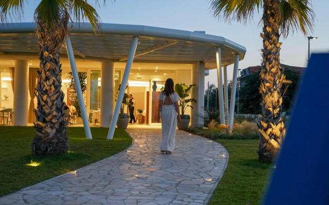 Blu Suite Resort