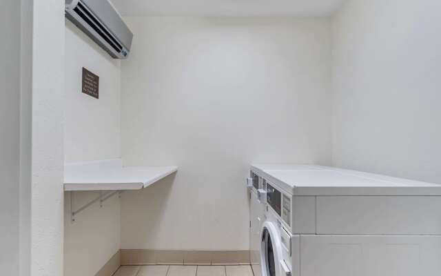 Comfort Suites Normal University area