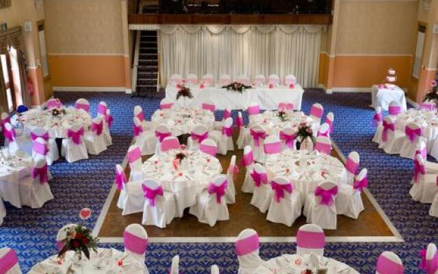 The Pear Tree Inn & Country Hotel