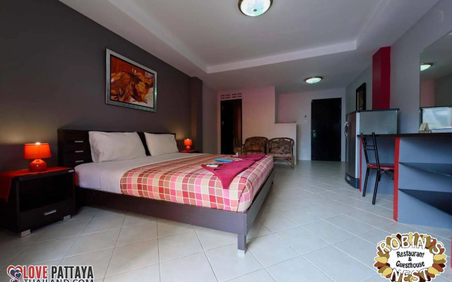 Robin’s Nest Guesthouse & Restaurant