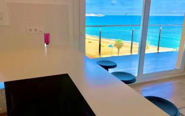Apartaments Primera Linea Torre Valentina