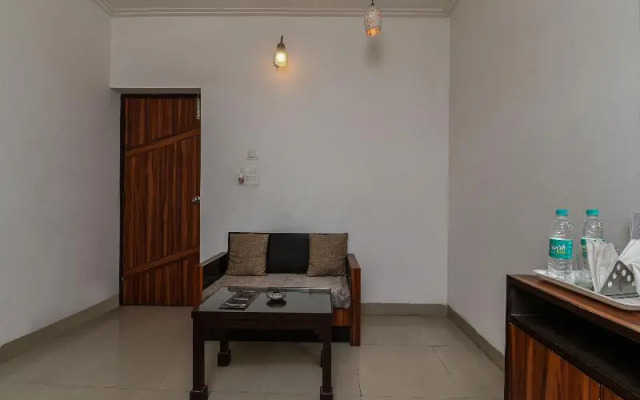 OYO 7655 Om Paradise Hotel