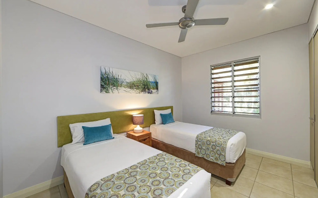 Sandcastles 1770 Motel & Resort