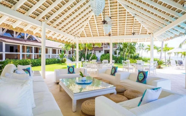 Sunny Vacation Villa 87
