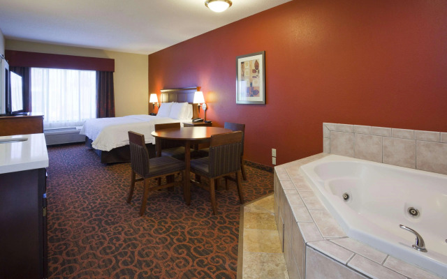 Hampton Inn Minneapolis NW Maple Grove