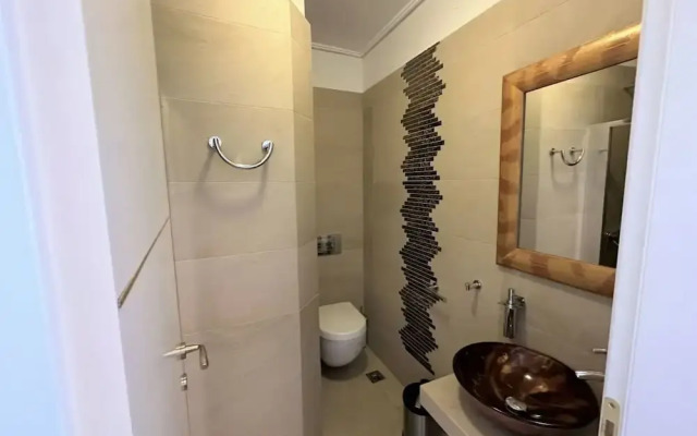 Glyfada 4BDR Penthouse Gia