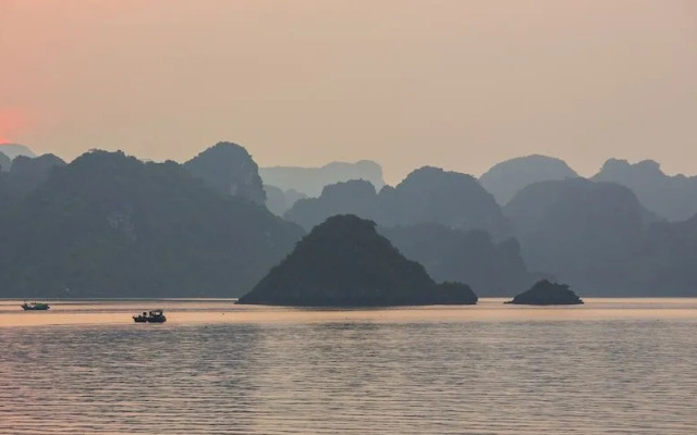 Heritage Line Ginger Cruise – Ha Long Bay & Lan Ha Bay