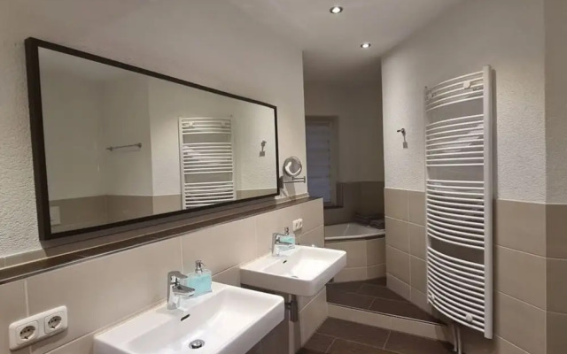 Plush Apartment in Annaberg-buchholz
