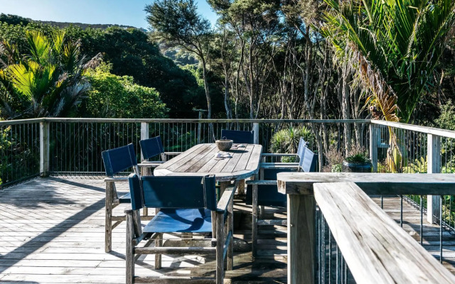 The Fat Pigeon - Omiha Holiday Home