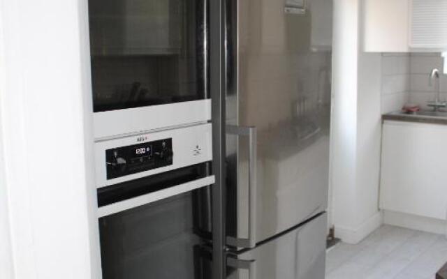 Beautiful 3 bedroom house with parking