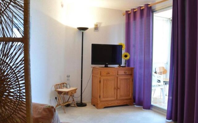 Appartement Le Grau-du-Roi, 2 pièces, 4 personnes - FR-1-250-74