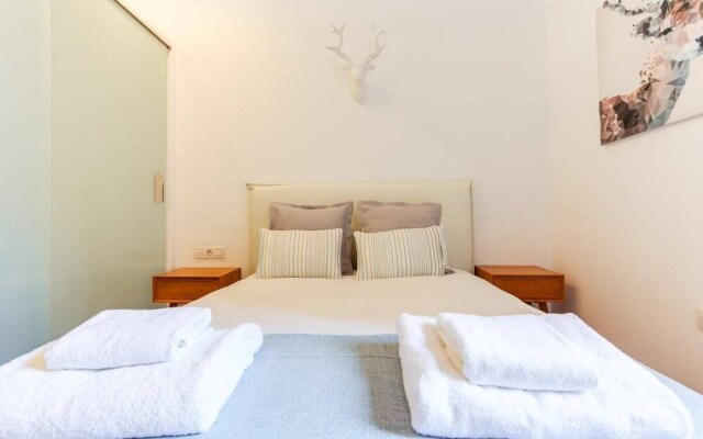 Beautiful Cosy 1 Bed Close to BCN