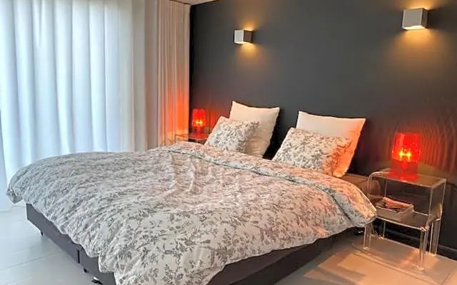 Leen & Bruno's NamaStay