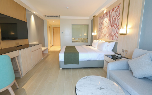Luxu Hotel and Resort