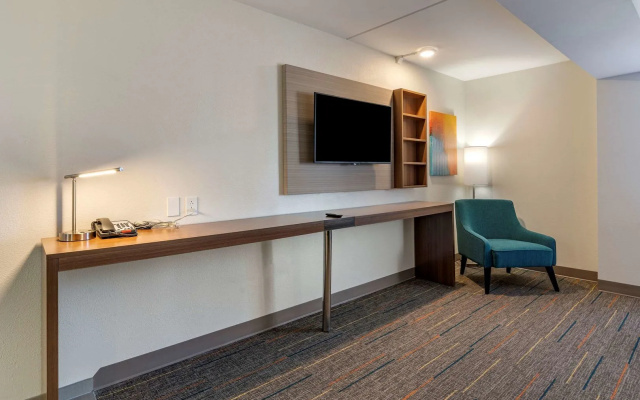 Mainstay Suites Lexington