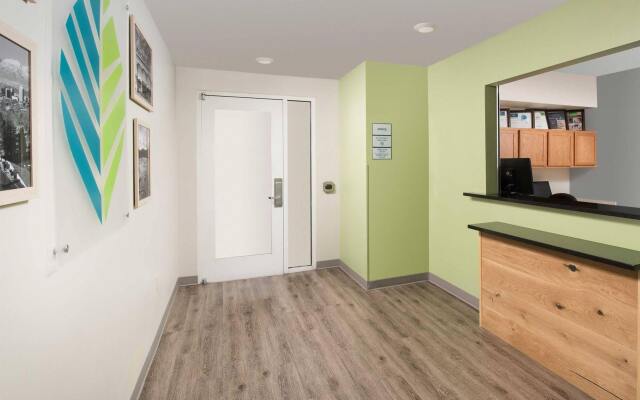 WoodSpring Suites Ogden