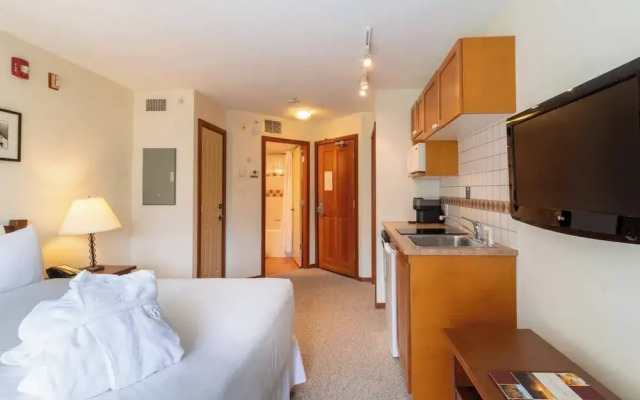 Mountain View Studio in Whistler Village - Unit 430