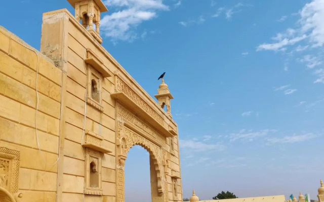 Sunrise Desert Resort