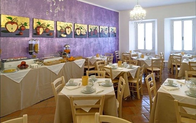 Hotel Porta Marmorea