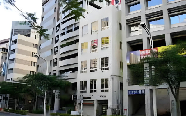Grace Naha - Hostel