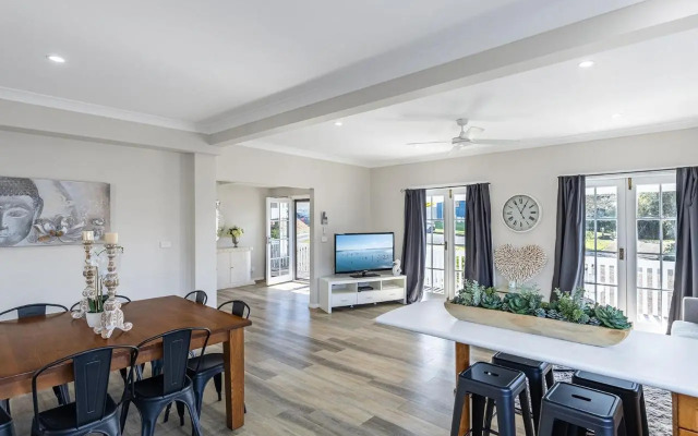 43 Squire Street Fingal Bay