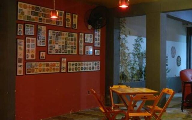 At Home Hostel & Pub