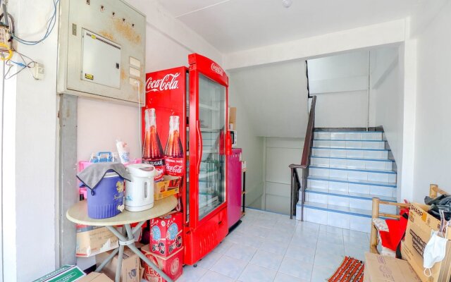 OYO 525 MRT Phetkasem 48 Place