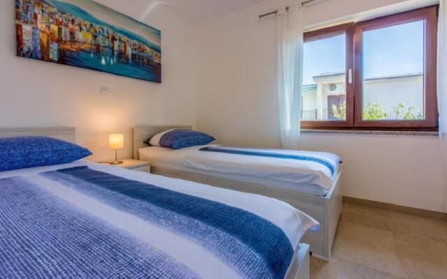 Apartment Anton 61 pax