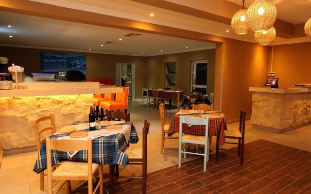 Bush Bungalows at Sun City Resort