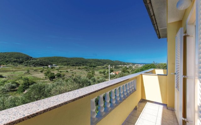 Nice Home in Supetarska Draga With Wifi and 3 Bedrooms